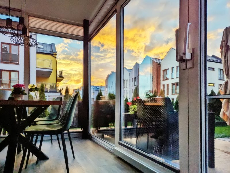 Ogród zimowy o wschodzie